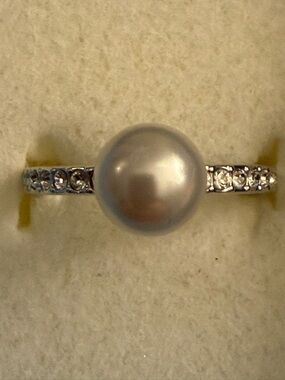 TOUCHSTONE CRYSTAL by Swarovski, Luster Pearl and Crystal Accent Ring, Excellent